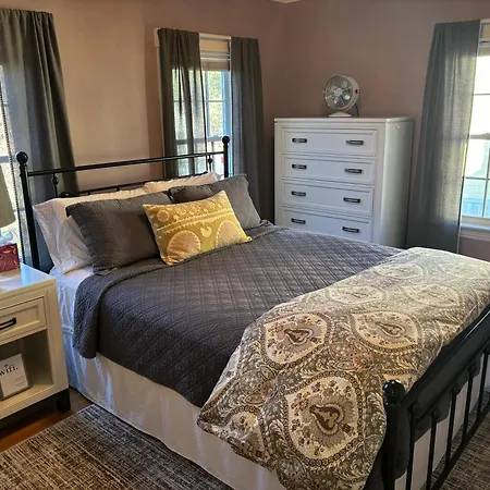 The Inn Crowd Bed And Breakfast-2